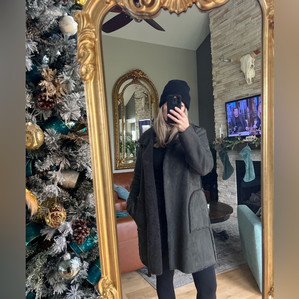 Coat - Picture 11 of 15